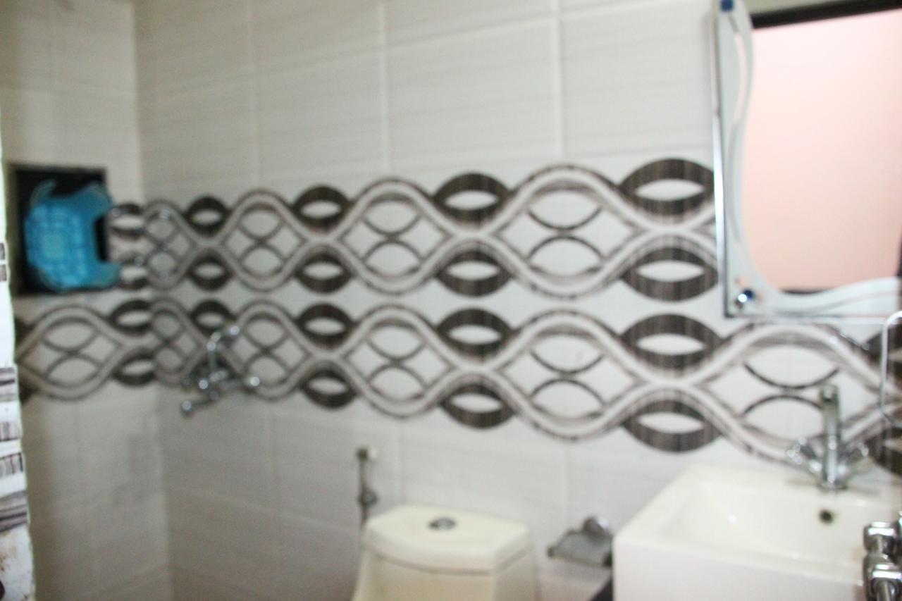 Vinayak Palace Hotel Матура Екстериор снимка