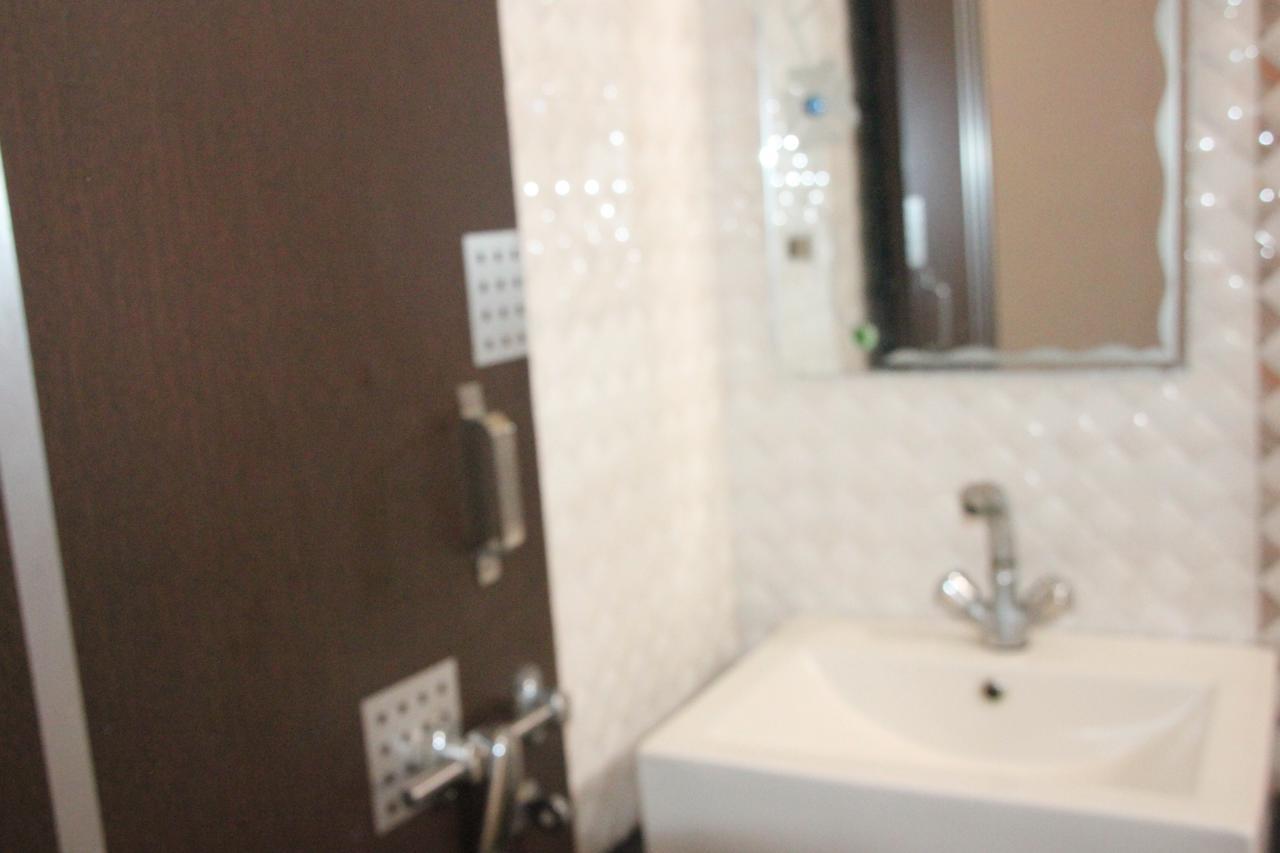 Vinayak Palace Hotel Матура Екстериор снимка